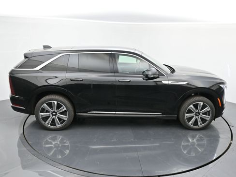 New 2025 Cadillac Escalade IQ Luxury 2 image 28