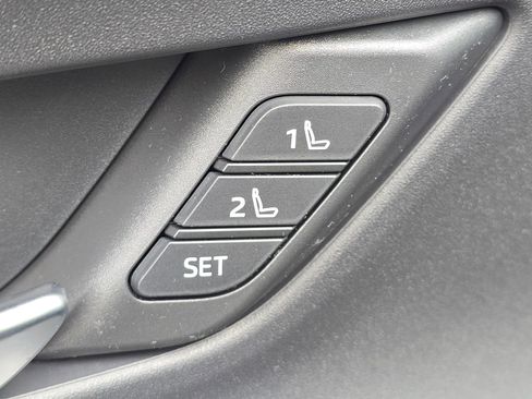 New 2026 Toyota Prius Plug-In Hybrid image 15