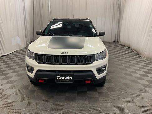 Used 2020 Jeep Compass Trailhawk AWD/4WD image 12