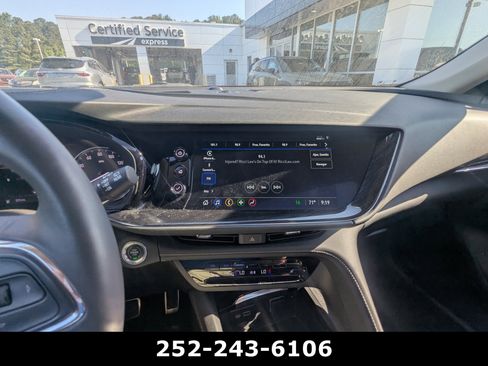 Used 2023 Buick Envision Essence w/ Sport Touring Package FWD image 11
