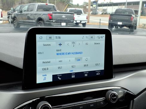 Used 2024 Ford Escape Active image 10