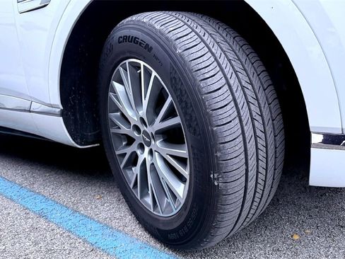 Used 2024 Genesis GV80 2.5T image 4