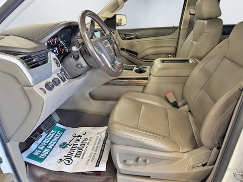 Used 2018 GMC Yukon SLT w/ Premium Edition image 15