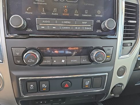Used 2020 Nissan Titan SV w/ SV Convenience Package image 30