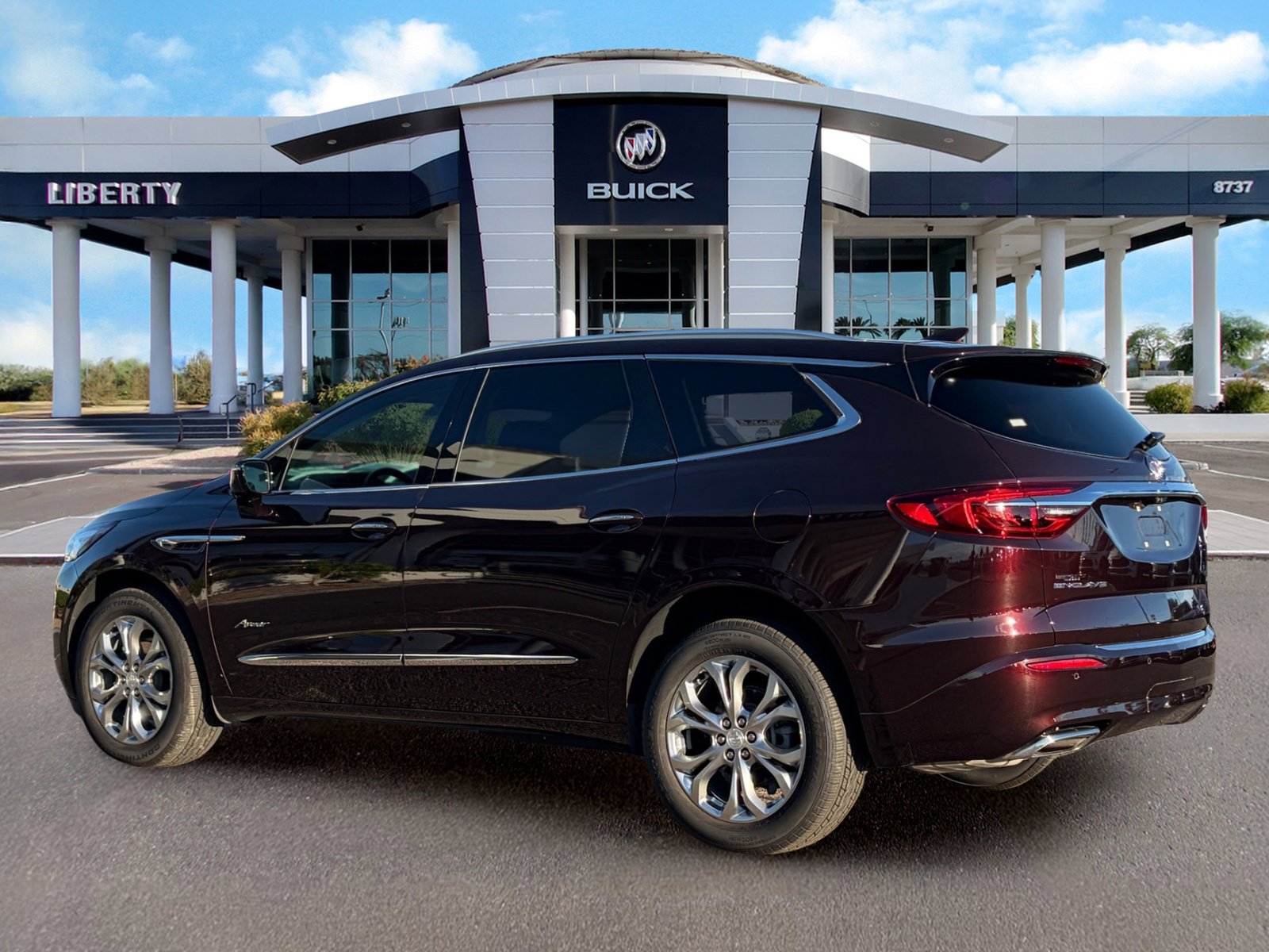 Used 2021 Buick Enclave Avenir w/ Avenir Technology Package FWD image 7