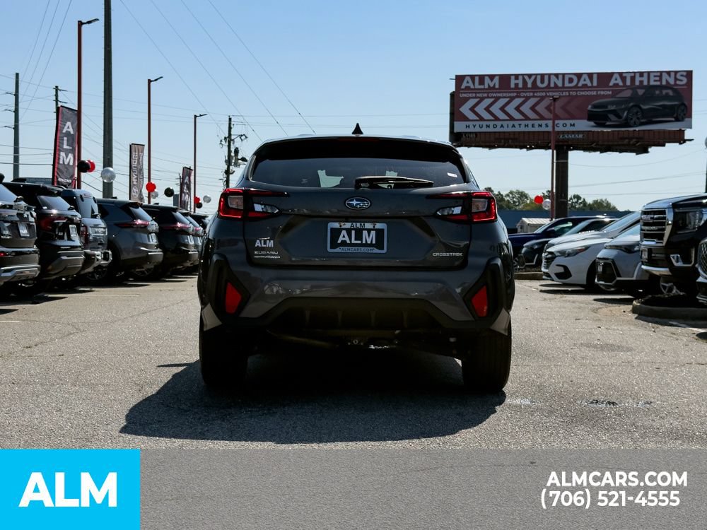 Used 2024 Subaru Crosstrek 2.0i AWD/4WD image 5