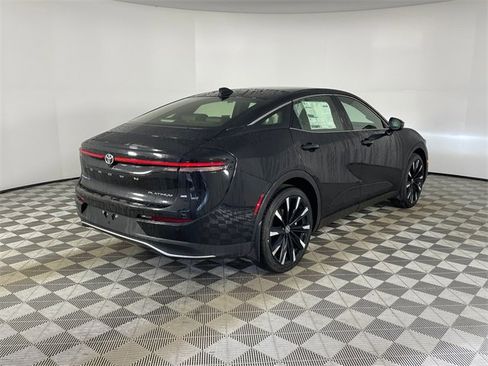 New 2026 Toyota Crown Platinum image 6