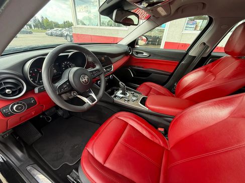 Used 2020 Alfa Romeo Giulia Ti w/ Nero Edizione RWD image 8