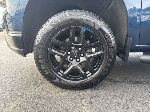 Used 2021 Chevrolet Silverado 1500 LT Trail Boss image 34
