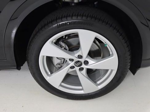 New 2025 Audi Q5 Premium Plus image 9