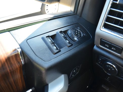 Used 2016 Ford F150 Lariat w/ Equipment Group 502A Luxury AWD/4WD image 50