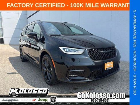 Certified 2025 Chrysler Pacifica Limited FWD image 1