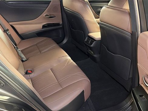 Used 2024 Lexus ES 350 Luxury w/ Technology Package image 12
