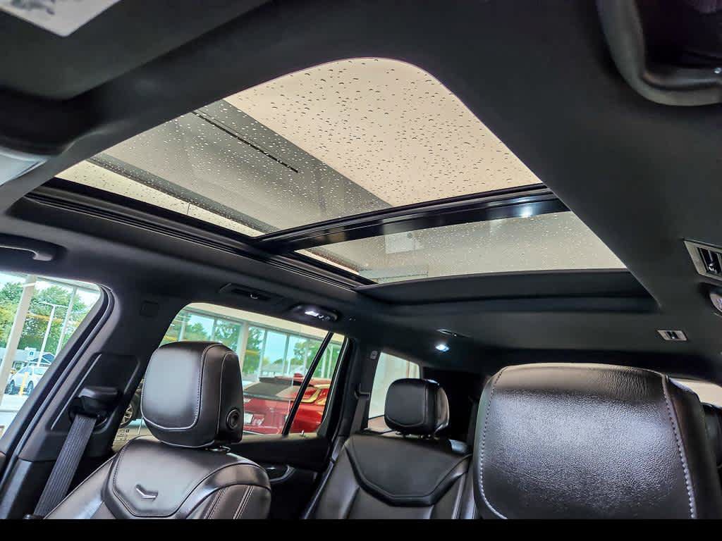 Used 2022 Cadillac XT6 Sport w/ Technology Package AWD/4WD image 10