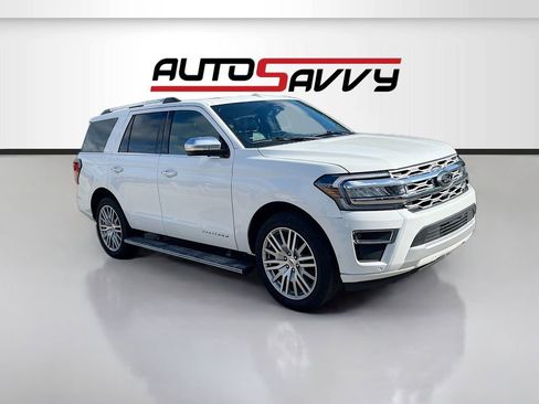 Used 2024 Ford Expedition Platinum AWD/4WD image 1