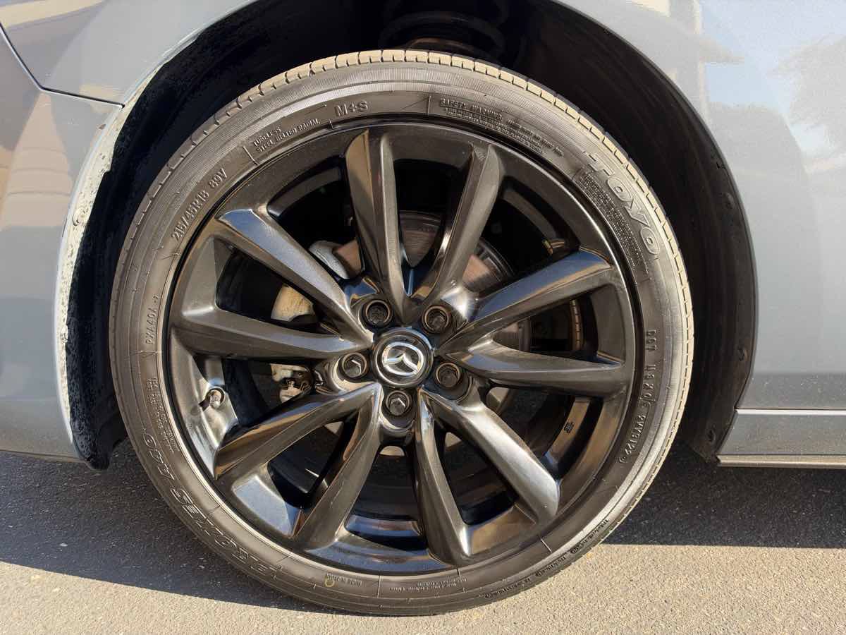 Used 2023 MAZDA MAZDA3 s FWD image 9