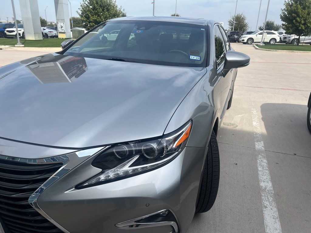 Used 2017 Lexus ES 350 FWD image 2