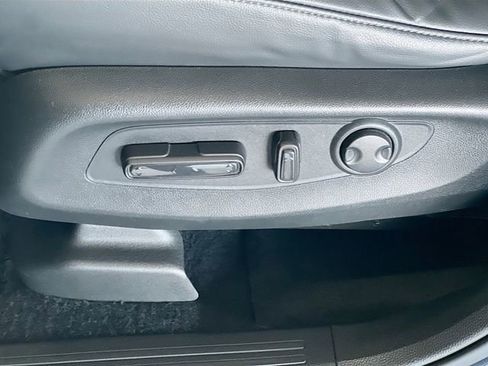 Used 2023 Honda CR-V EX-L image 12