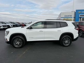 Used 2025 GMC Acadia Elevation video 2