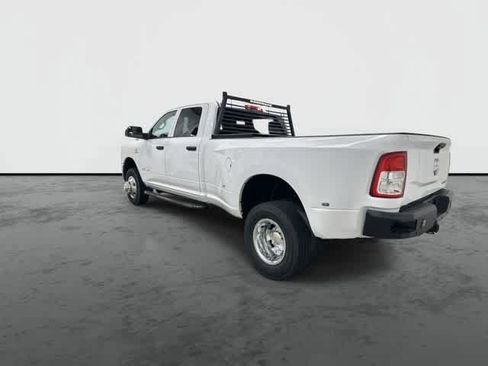 Used 2022 RAM 3500 Tradesman w/ Chrome Appearance Group AWD/4WD image 9