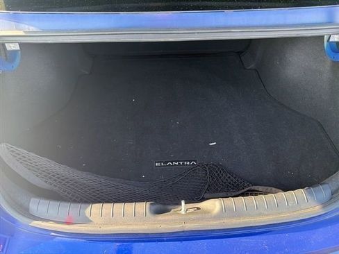 Used 2022 Hyundai Elantra SEL image 8