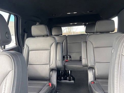 Certified 2025 GMC Yukon Denali image 30