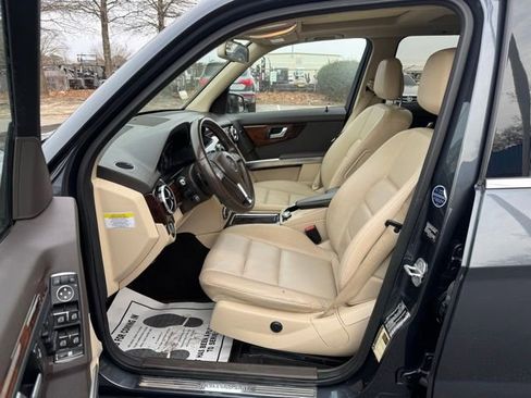 Used 2013 Mercedes-Benz GLK 350 4MATIC image 16