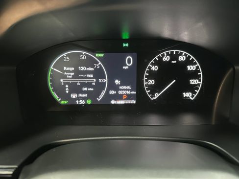 Used 2025 Honda CR-V Sport Touring image 26