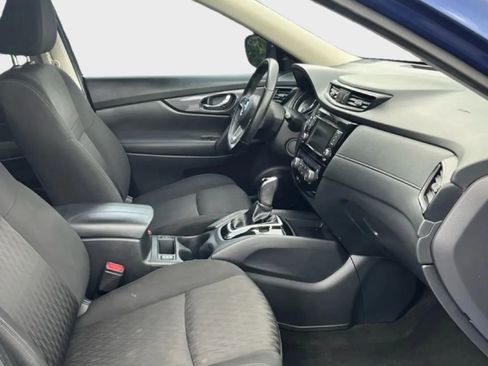 Used 2019 Nissan Rogue SV FWD image 13
