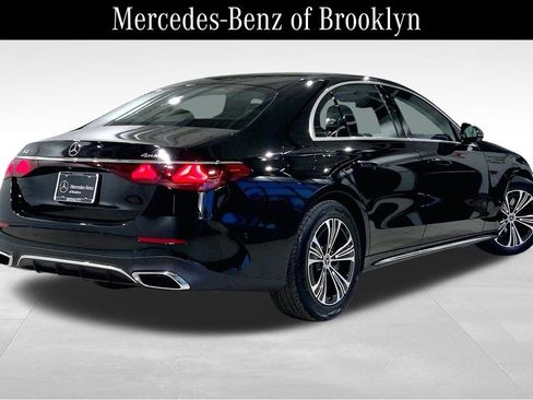 Used 2026 Mercedes-Benz E 350 4MATIC Sedan image 12