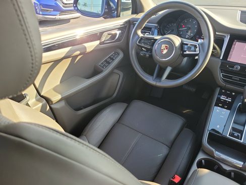 Used 2025 Porsche Macan Turbo image 15