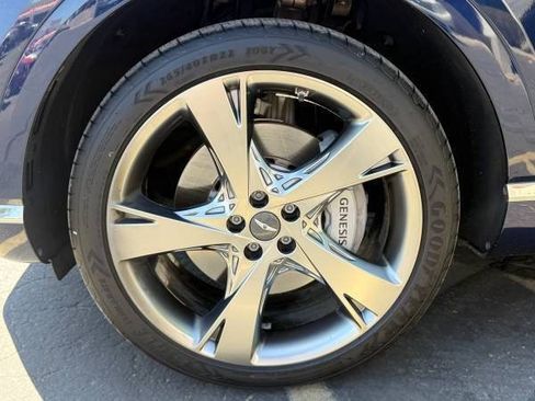 Used 2023 Genesis GV80 2.5T w/ Prestige Package AWD/4WD image 9