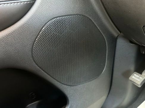 Used 2022 Dodge Durango GT image 22