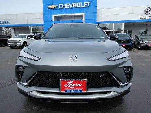 Certified 2025 Buick Envista Sport Touring w/ Convenience I Package image 11