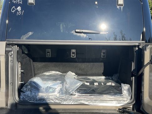 New 2025 Ford Bronco Raptor image 21