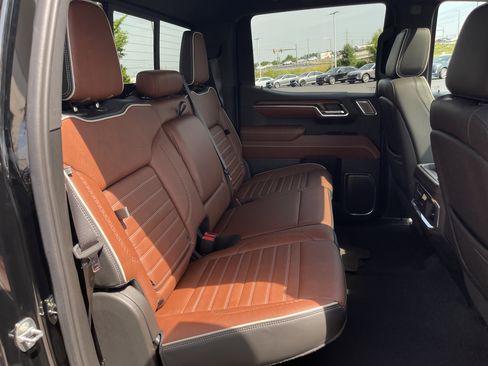 Used 2023 GMC Sierra 1500 Denali Ultimate AWD/4WD image 27