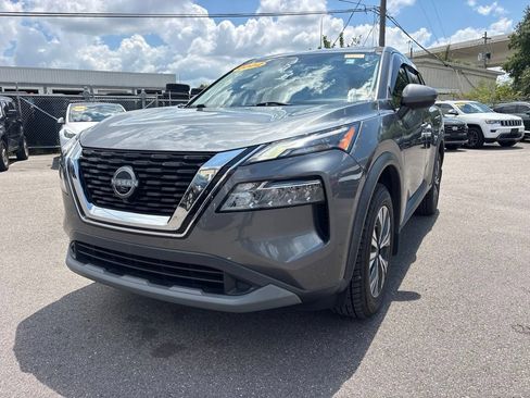 Used 2022 Nissan Rogue SV FWD image 7