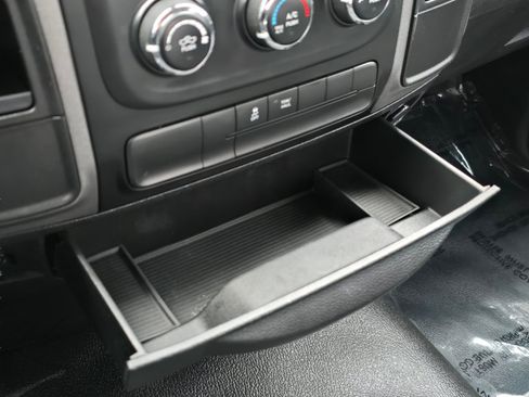 Used 2017 RAM 1500 ST RWD image 12