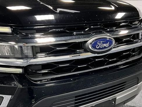 Used 2024 Ford Expedition Max Limited AWD/4WD image 30