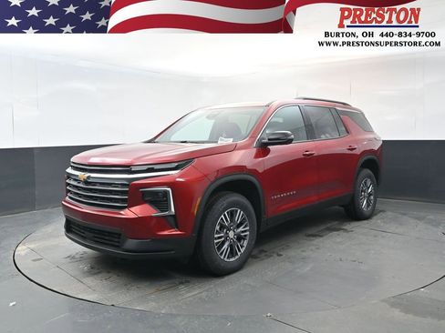 New 2026 Chevrolet Traverse LT w/ Driver Confidence Package AWD/4WD image 1