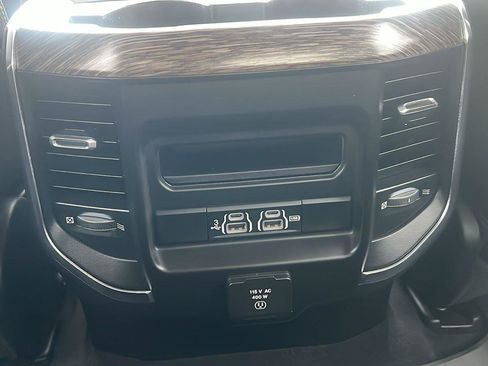 Used 2019 RAM 1500 Laramie image 27