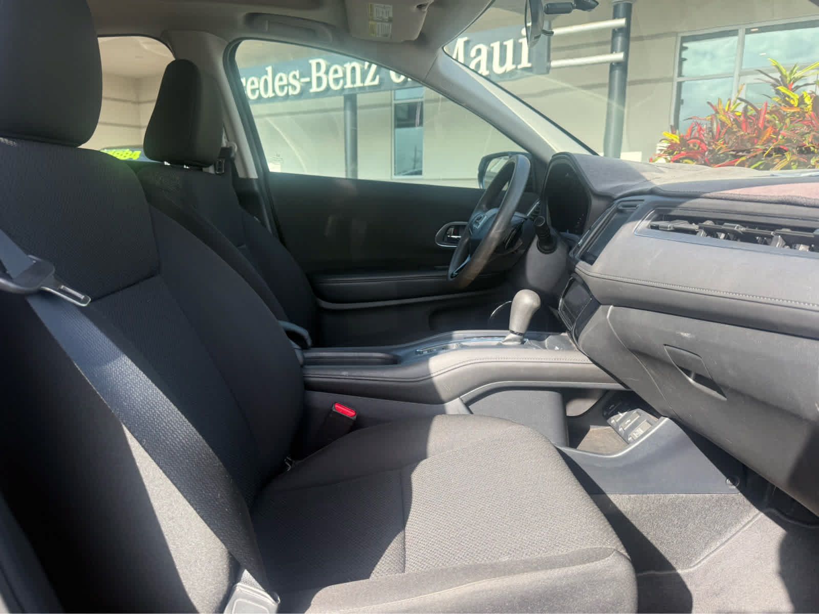 Used 2017 Honda HR-V EX image 25