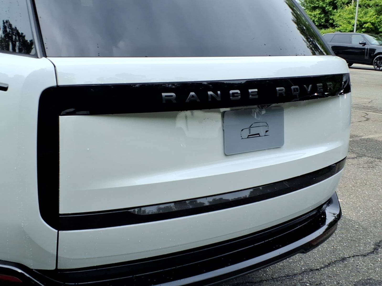 New 2027 Land Rover Range Rover Long Wheelbase SE AWD/4WD image 19