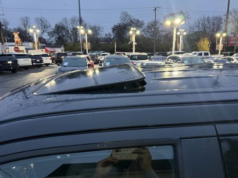 Used 2014 Ford F150 Platinum image 30