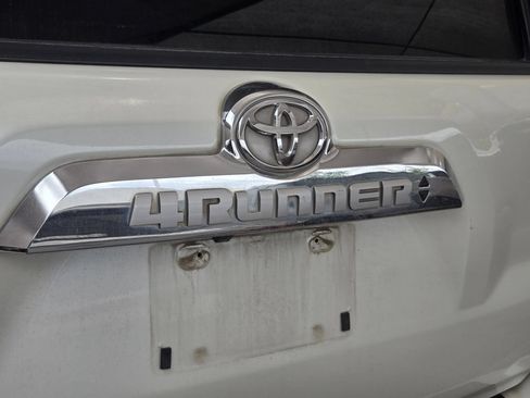 Used 2021 Toyota 4Runner Limited AWD/4WD image 7