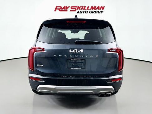 Used 2022 Kia Telluride EX w/ EX Premium Package image 6