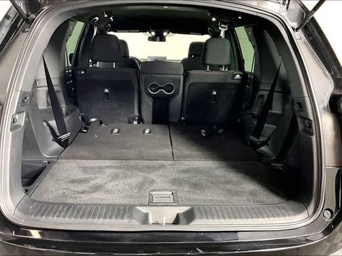 Used 2024 Honda Pilot Sport image 29