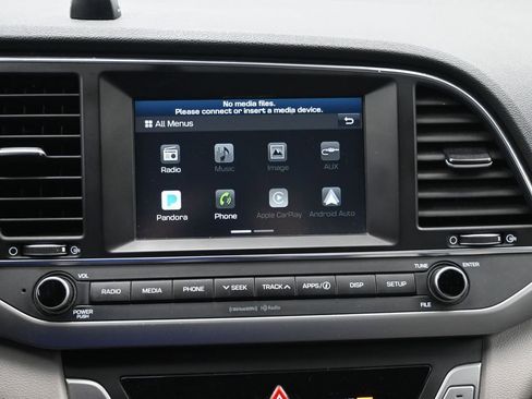 Used 2018 Hyundai Elantra SEL image 18