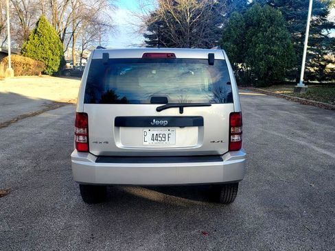 Used 2008 Jeep Liberty Sport image 4