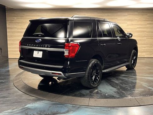 Used 2023 Ford Expedition XLT image 14